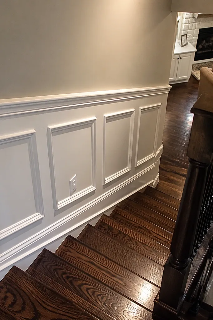 Quick and Easy Staircase Wainscoting Ideas